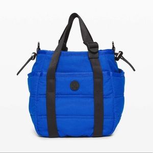 Lululemon Dash All Day Bucket Bag